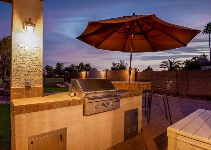 Greenfield L Heated Pool L On Golf Course Holiday home Gilbert